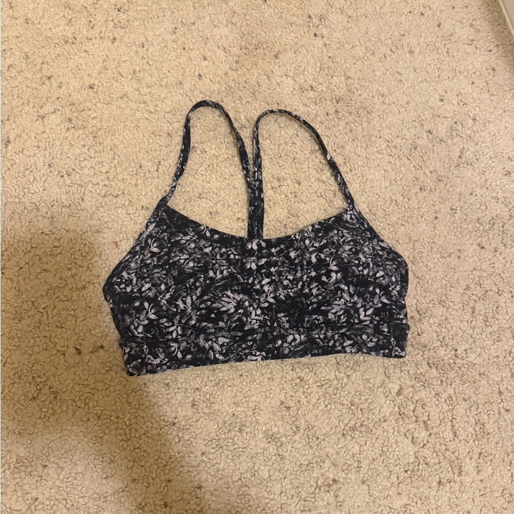 Lululemon Flow Y bra
